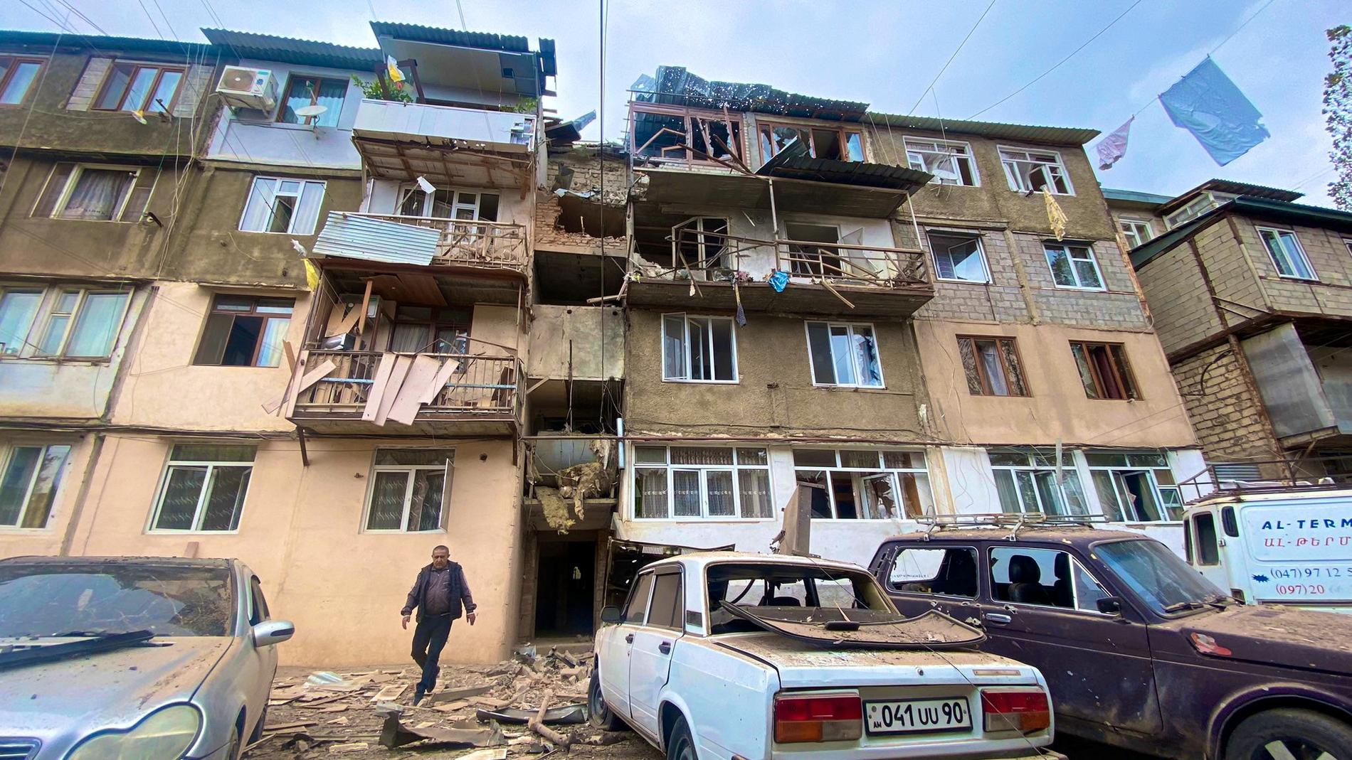 Danni ingenti: in soli due giorni, le forze azere hanno scatenato disordini e causato gravi danni alle infrastrutture e agli edifici nel Nagorno-Karabakh.