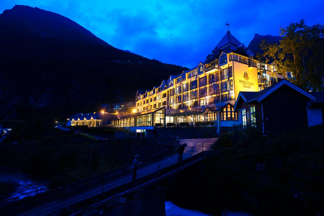 Kongehuset vil ikke dele bryllupstaler fra Geiranger