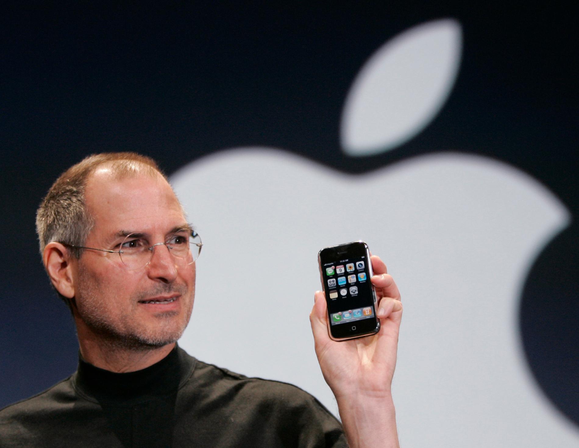 Steve Jobs’ visittkort dro inn 1,9 millioner