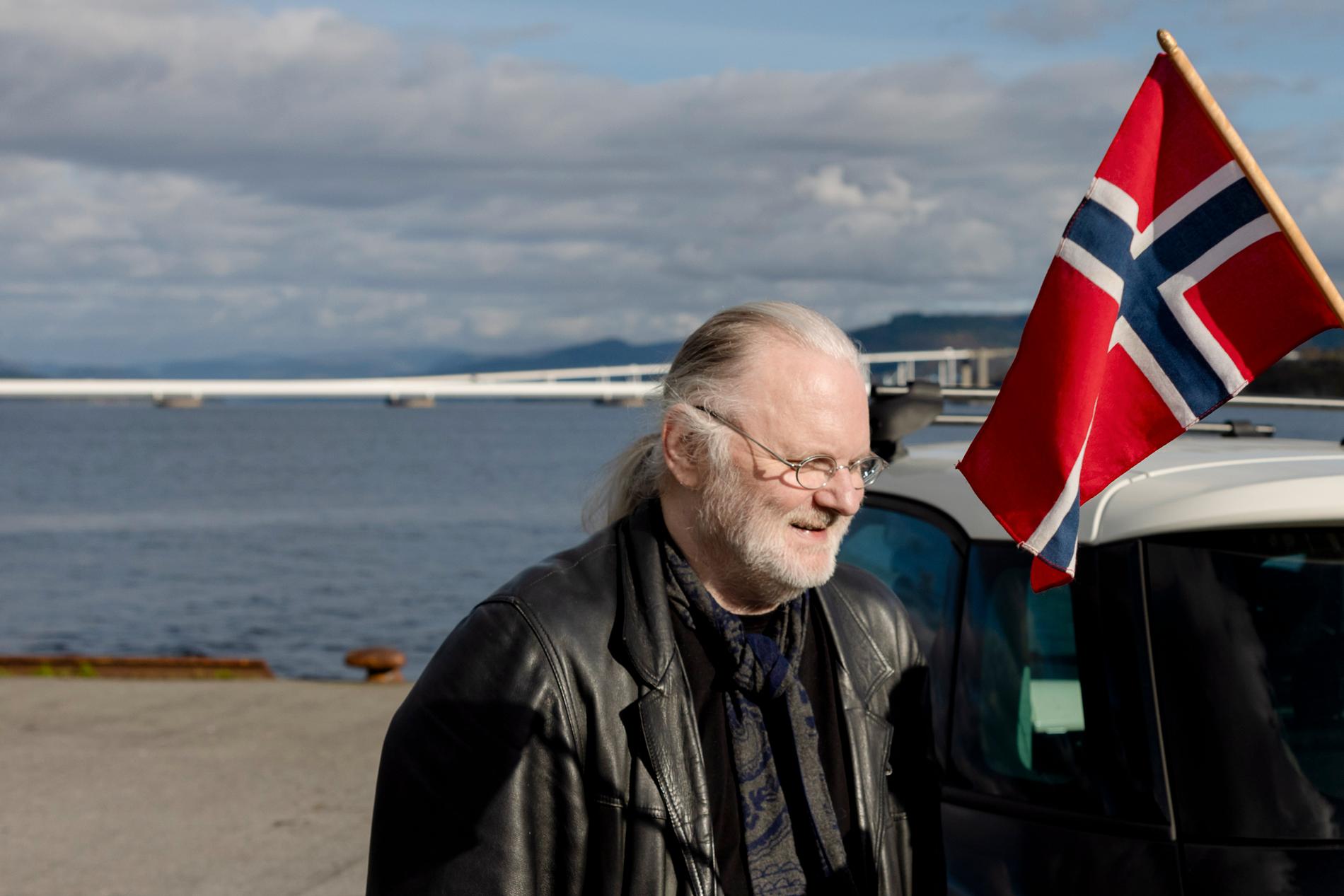 Vincitore: per la prima volta in 95 anni, uno scrittore norvegese ha vinto il Premio Nobel per la letteratura.  In precedenza hanno vinto Björnstjerne Björnsson, Knut Hamsun e Sigrid Undst. 