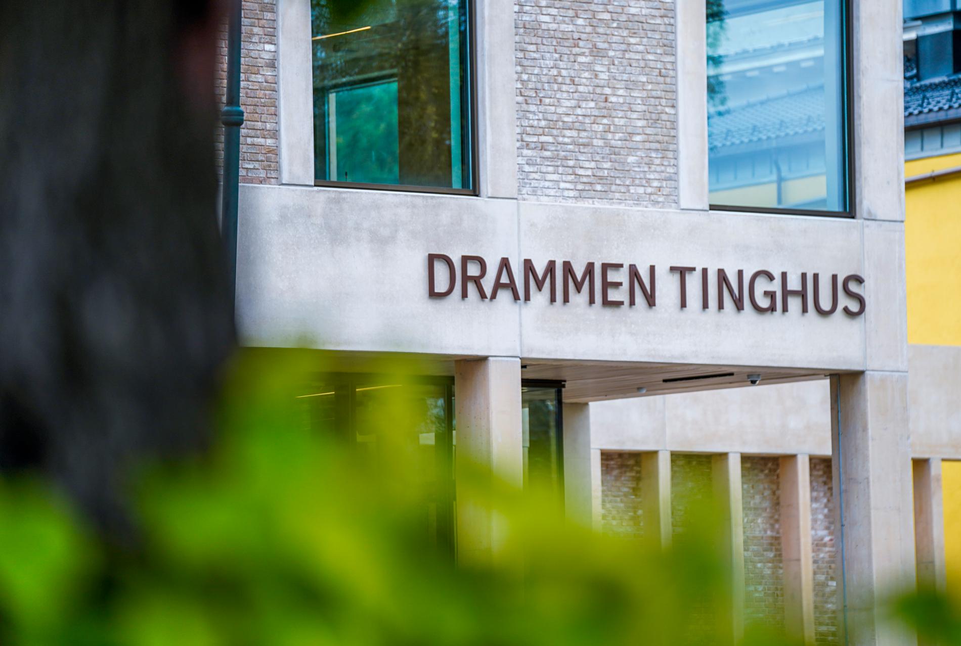  Buskerud tingrett holder til i Drammen tinghus. Mandag bestemte retten at den siktede mannen i 30-årene skal varetektsfengsles i fire uker.