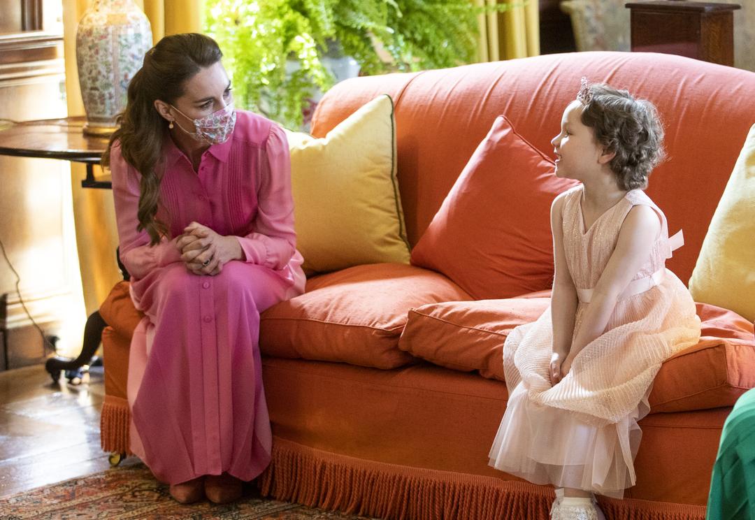 Princess Kate receives support from cancer patient Mila (8)