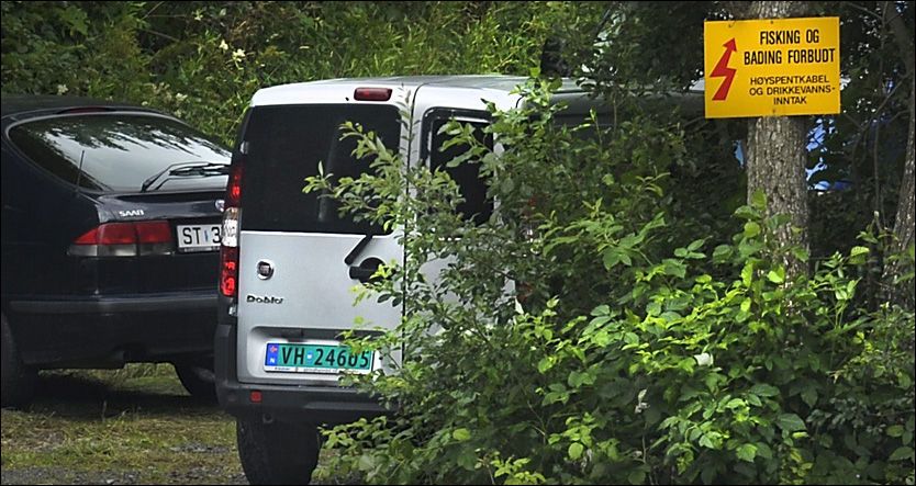Breivik hadde ubrukt våpen i fluktbilen - VG