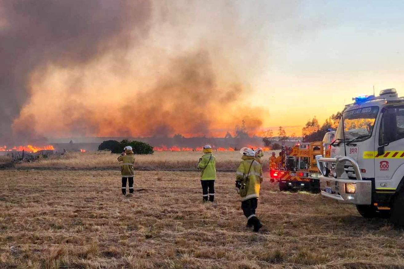 Bushfire Season Arrives Early in Western Australia: Fire Crews Battle Flames