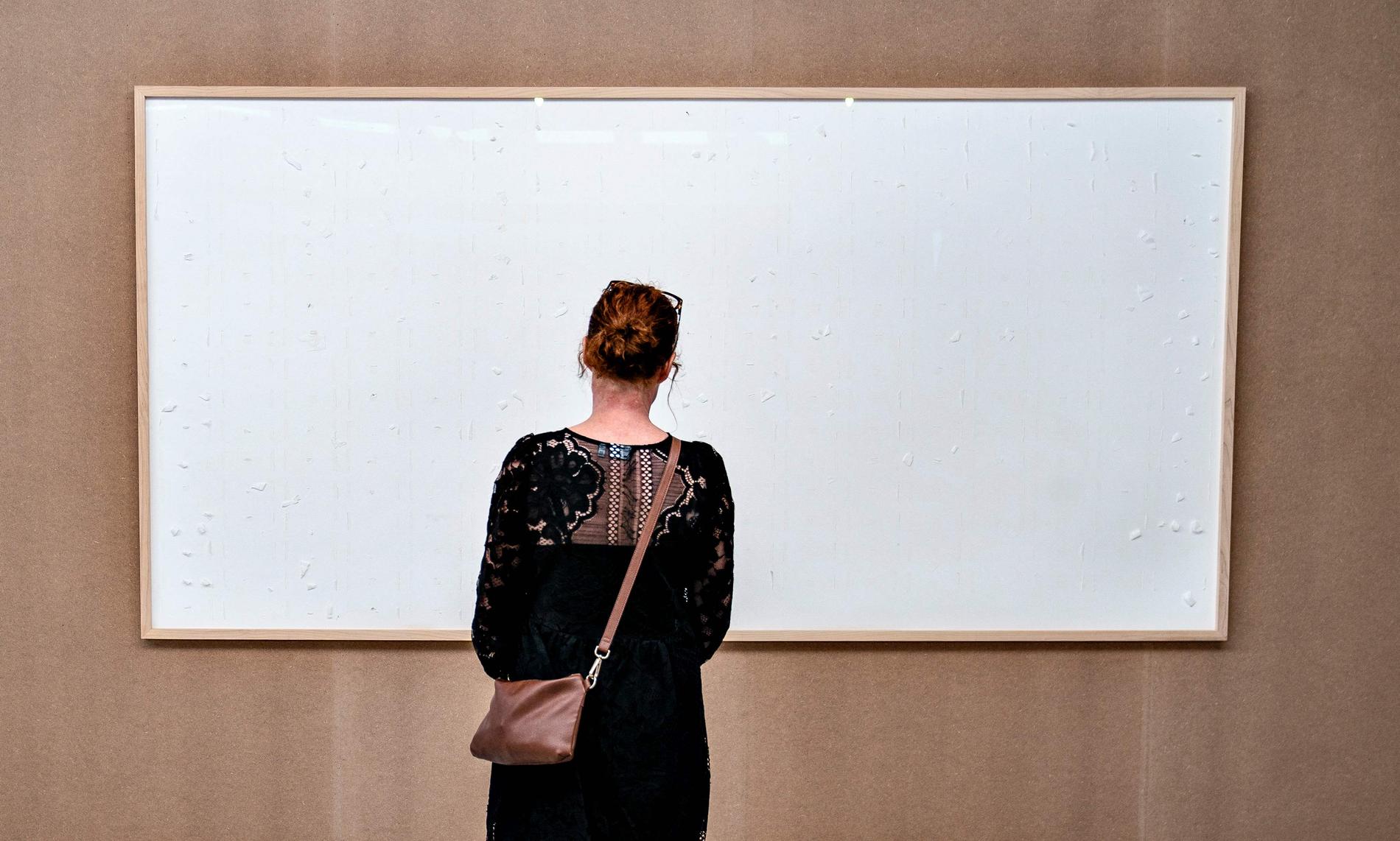 A Danish artist delivered blank canvases: now he has to pay back 775,000 Norwegian kroner