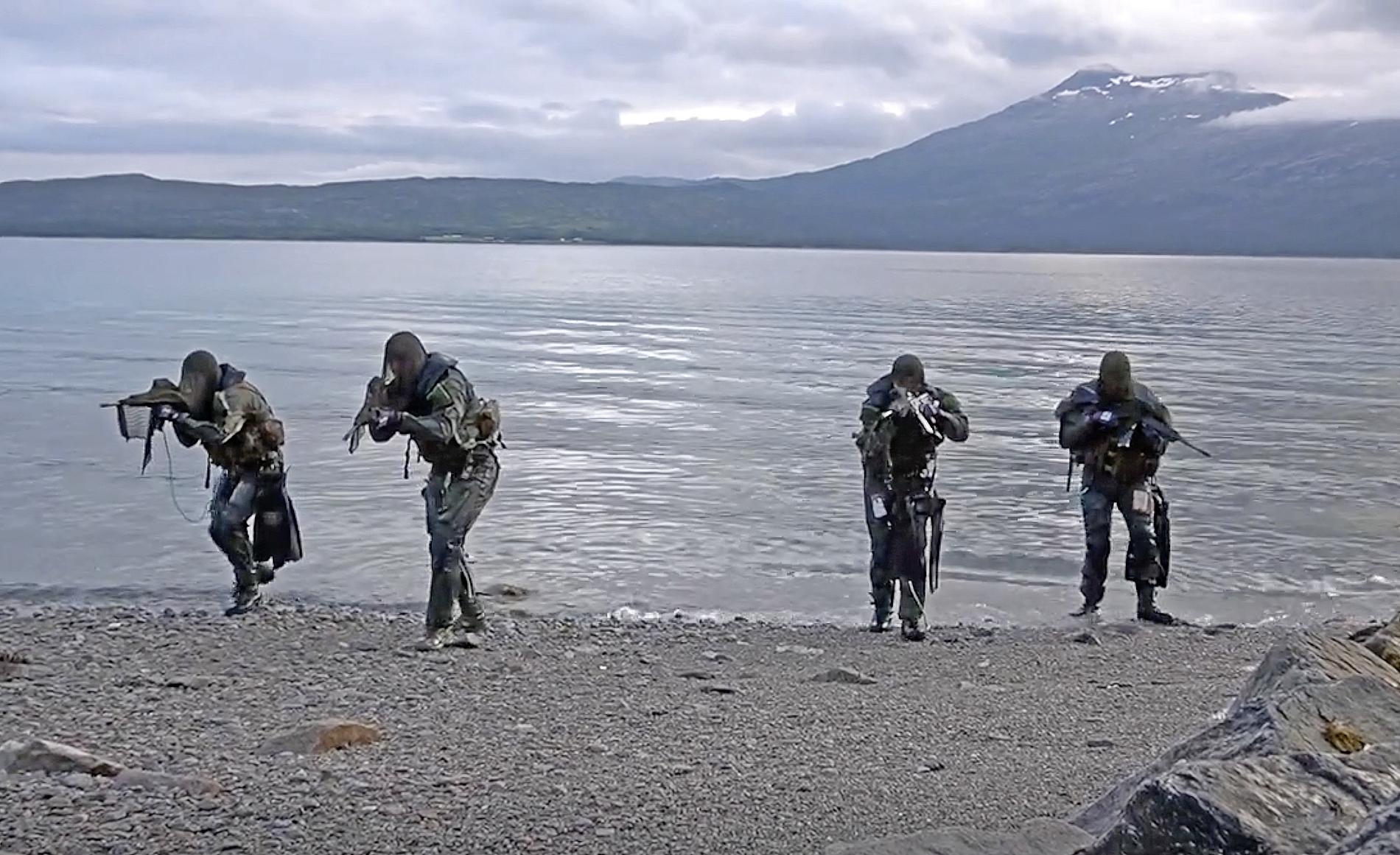 Ukrainian coastal hunters in northern Norway: – taught them the necessary skills