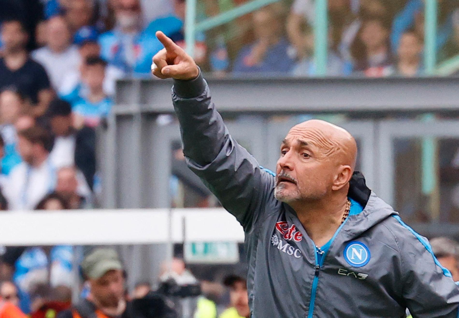 L’allenatore d’oro Luciano Spalletti potrebbe finire a Napoli: fronte di ghiaccio totale con il presidente del club