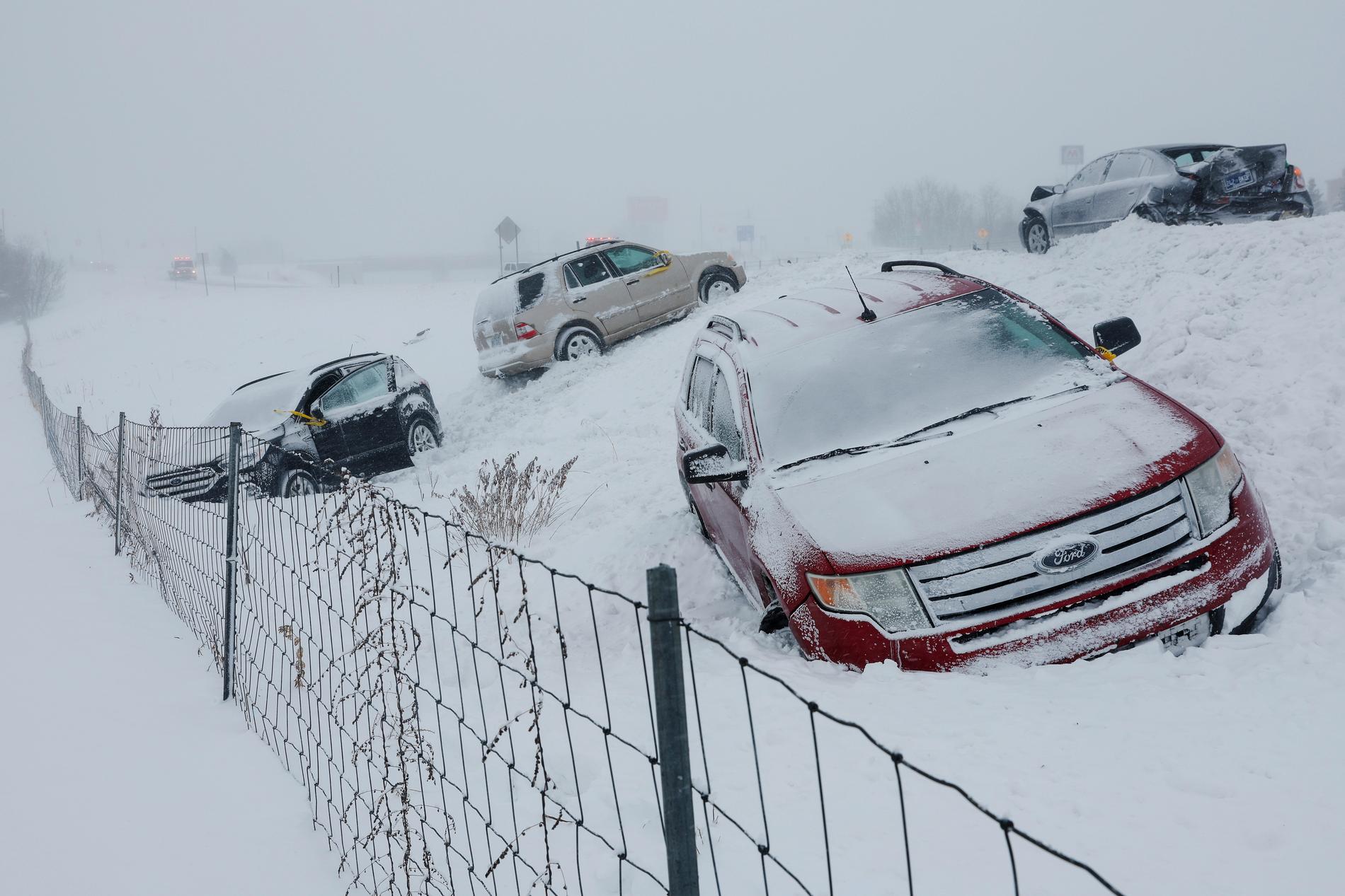 Molti sono morti durante una tempesta invernale in Nord America: – Per favore, restate a casa