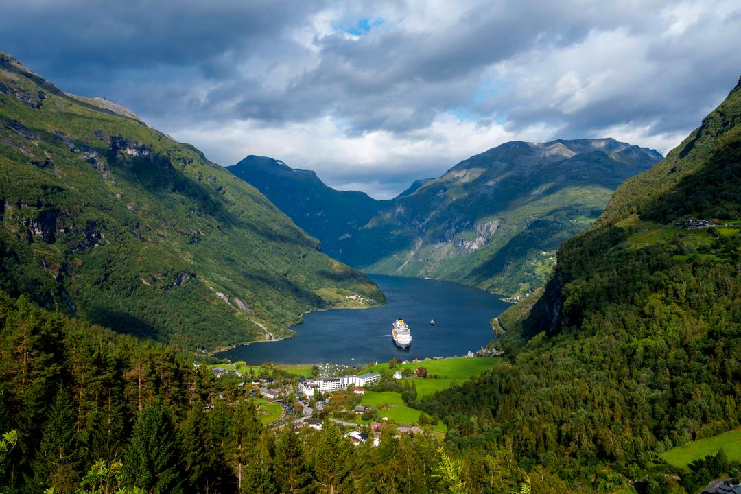 Slik blir bryllupsværet i Geiranger