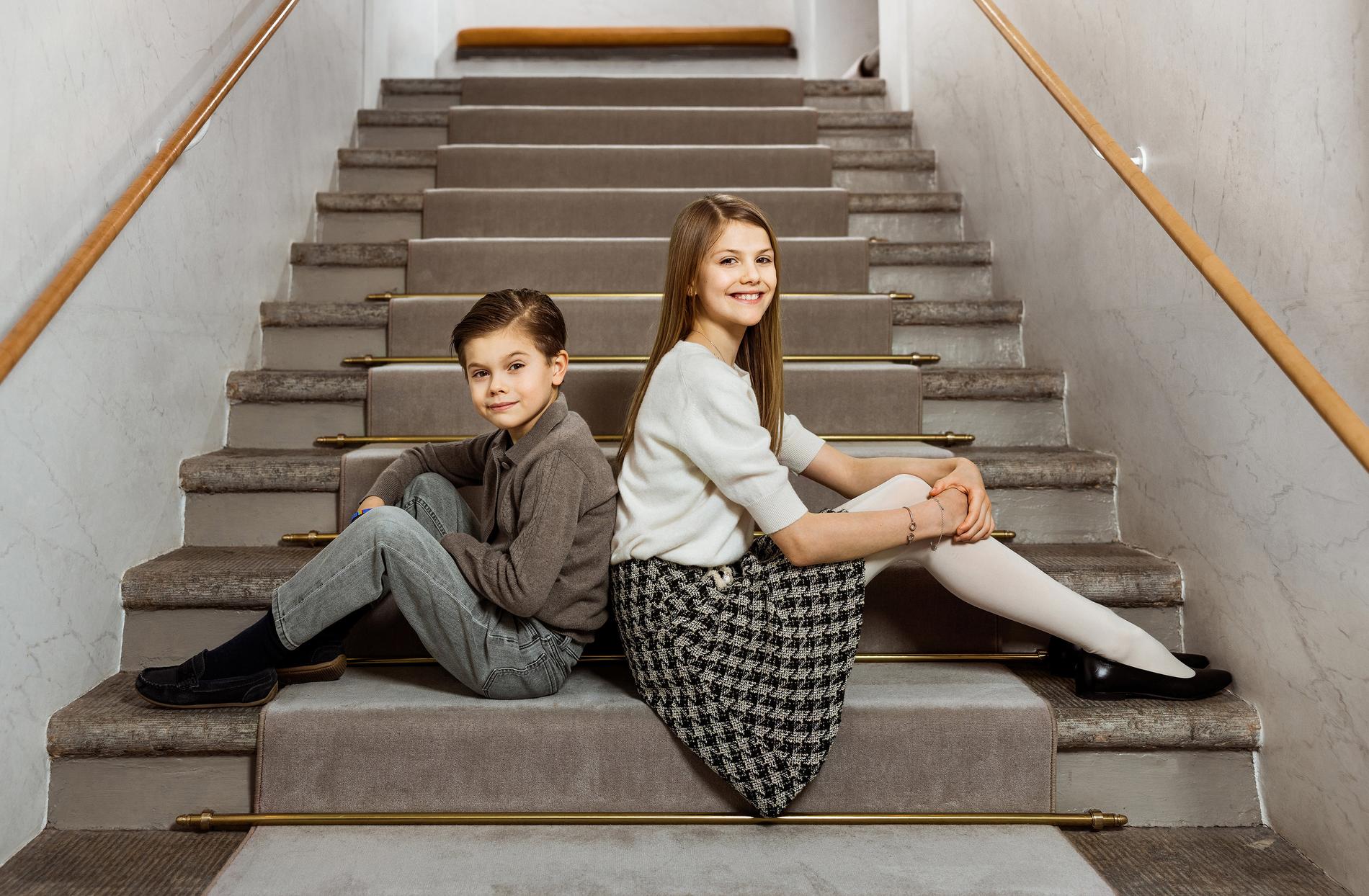 OFFICIAL: Prince Oscar and Princess Estelle pose for a formal and more formal photo shoot from the Swedish Royal House this spring.