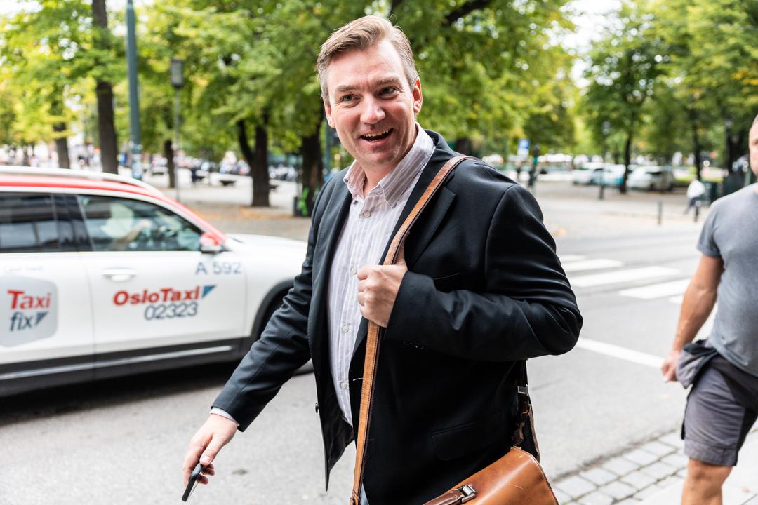 Asheim åpner for å bli partileder