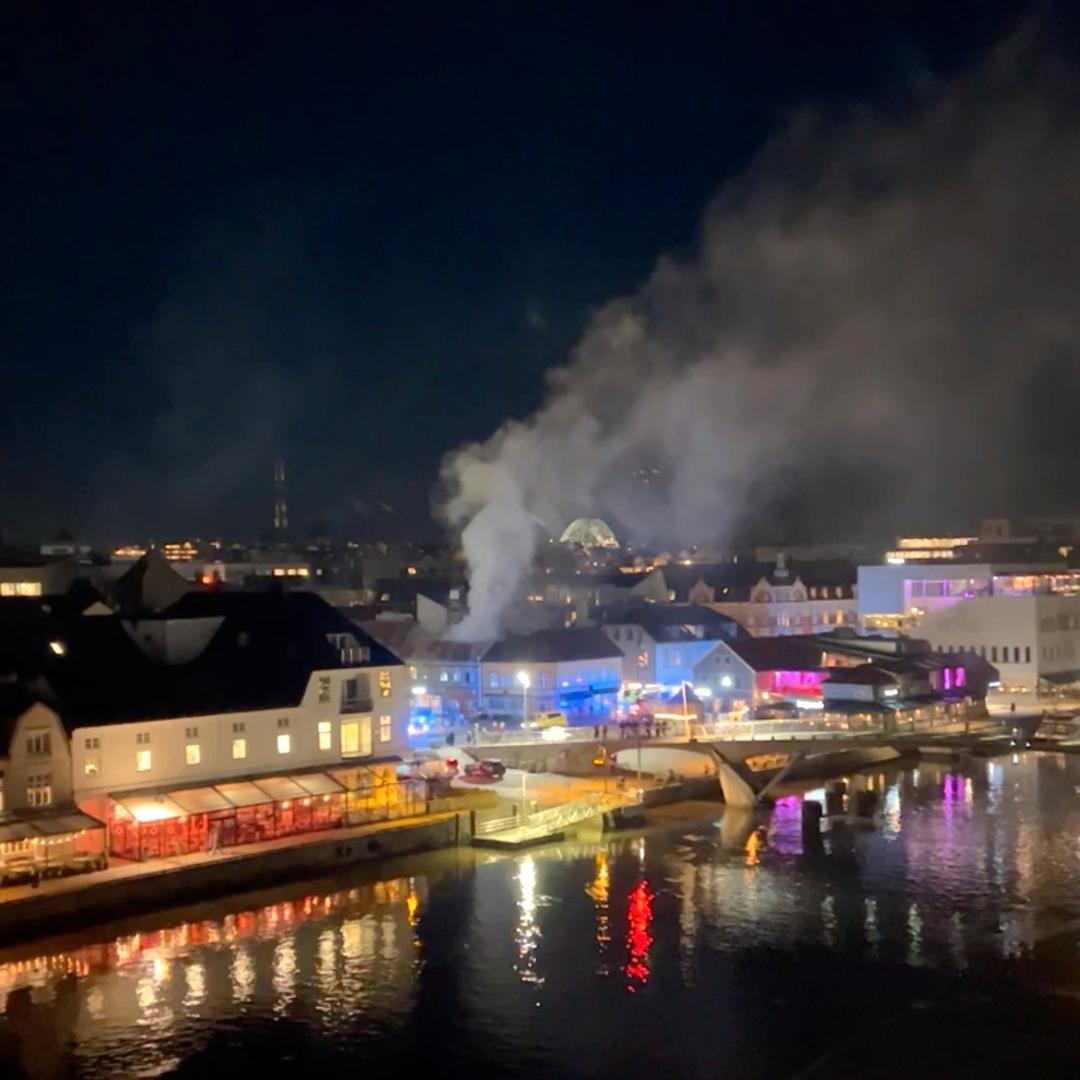 Politiet og 110-sentralen i Fredrikstad: – Ikke kontroll på brannen