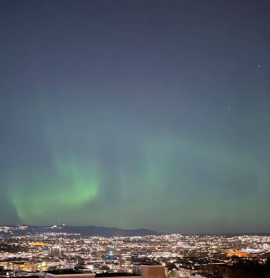 Nå må du se opp - nordlys flere steder i landet