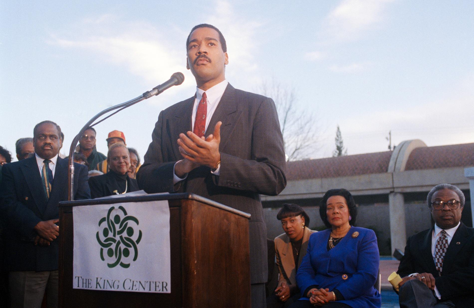 Dexter Scott King, Son of Martin Luther King Jr., Dies at 62 from Prostate Cancer