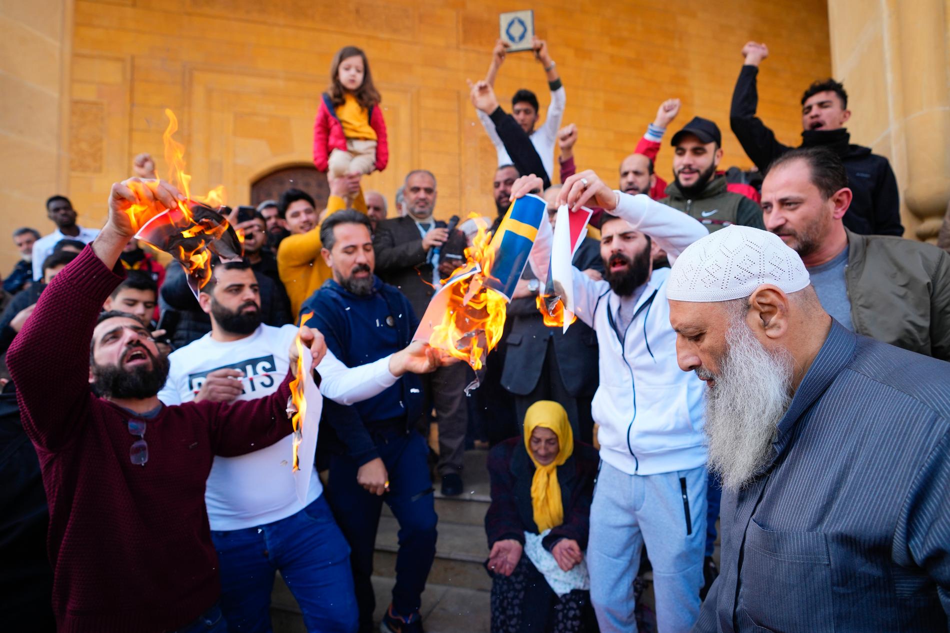 Швеция против турции. Мечеть Эрдогана. Сожжение Корана в Швеции 2023. Кадыров Каран Швеция.