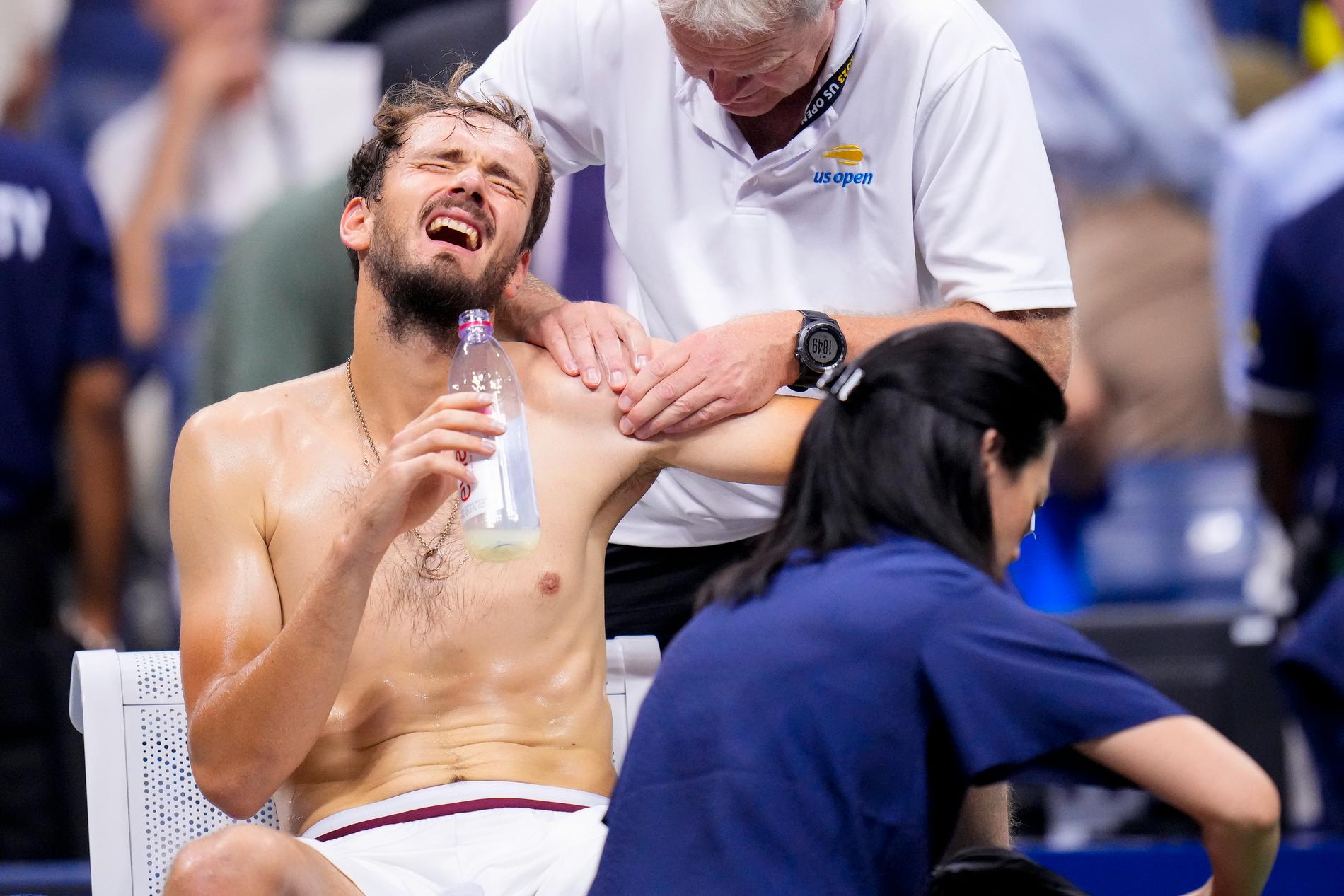 Hurt: Daniil Medvedev had to take a medical break after the second set.