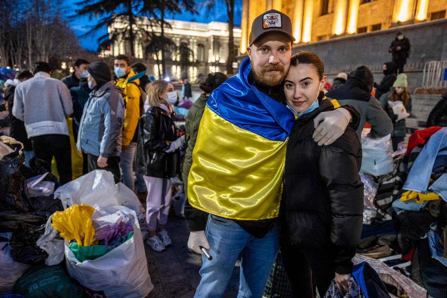 Demonstranter støtter Zelenskyj: – Nato har sviktet Ukraina