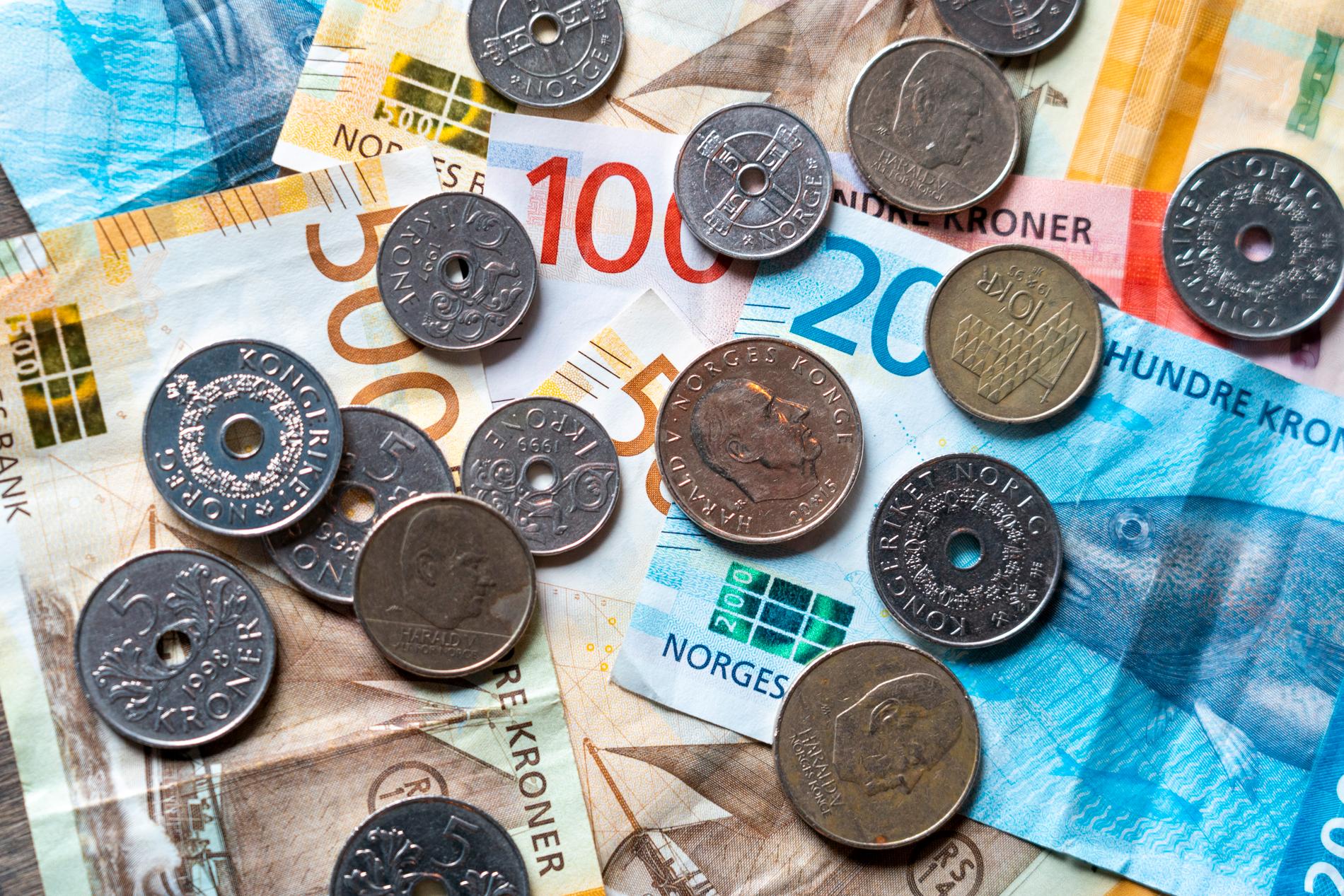 Norges Bank holder kronesalget uendret i april
