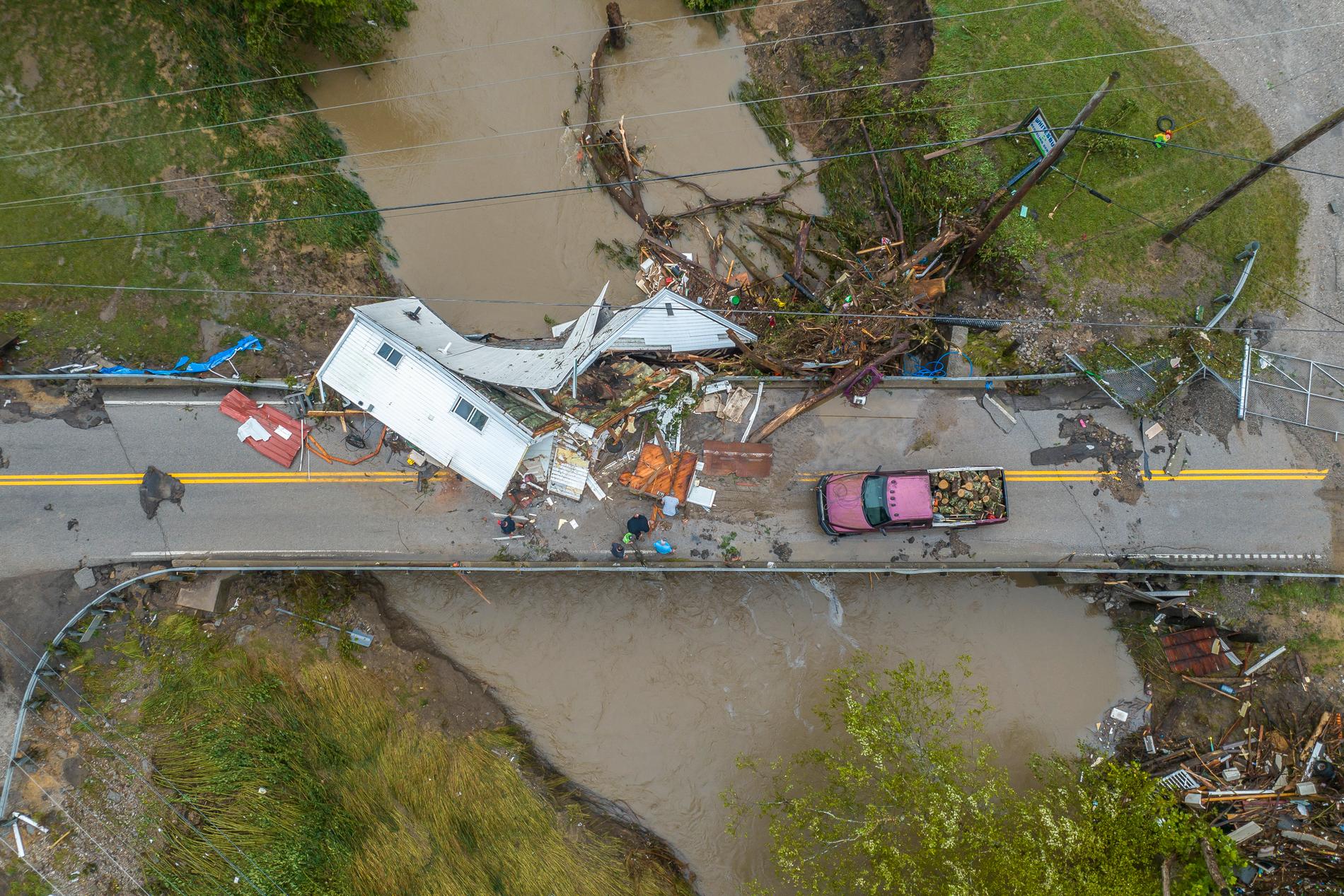 Almeno 25 persone sono morte dopo le inondazioni improvvise in Kentucky – VG