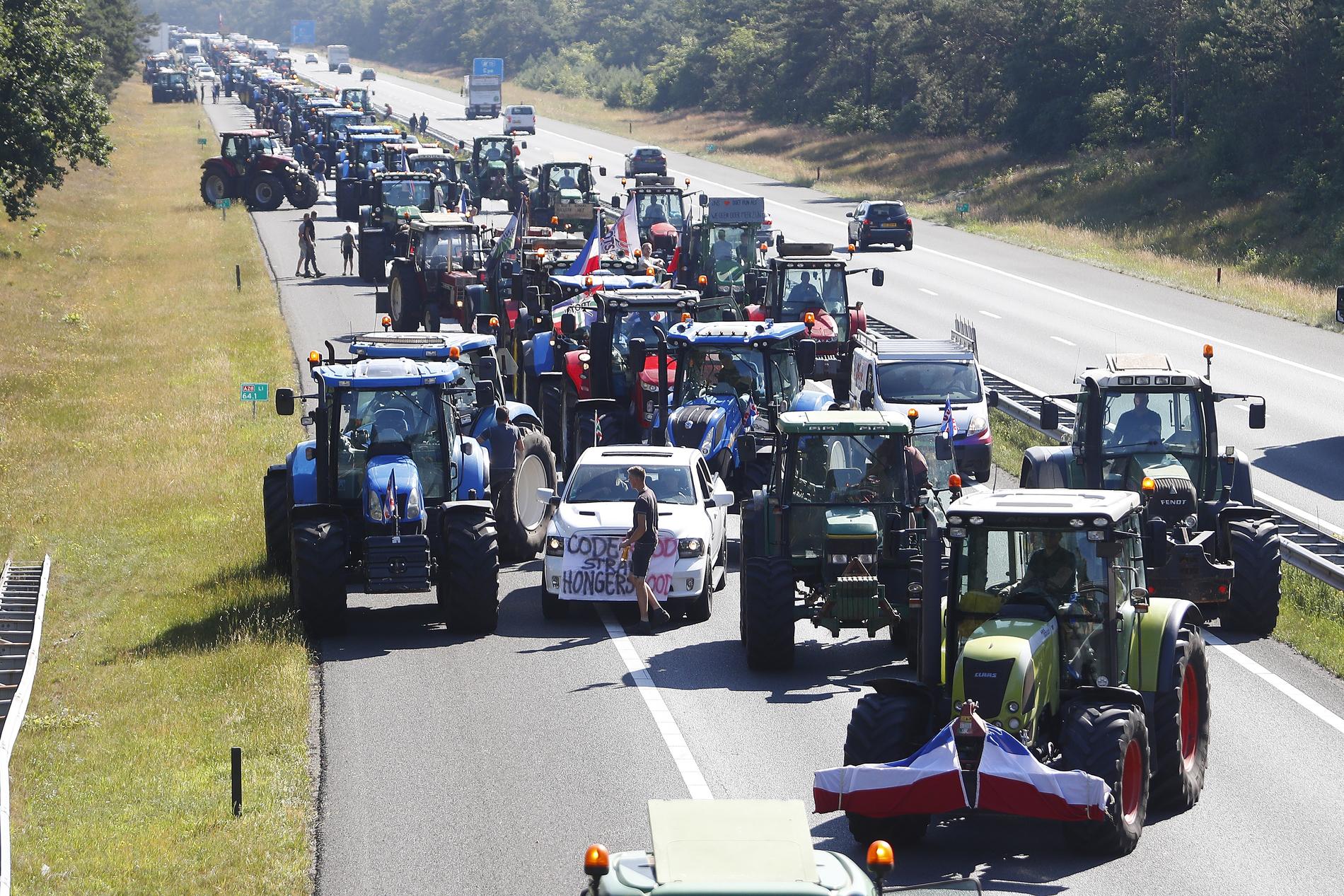 Tourné contre une manifestation paysanne aux Pays-Bas – VG