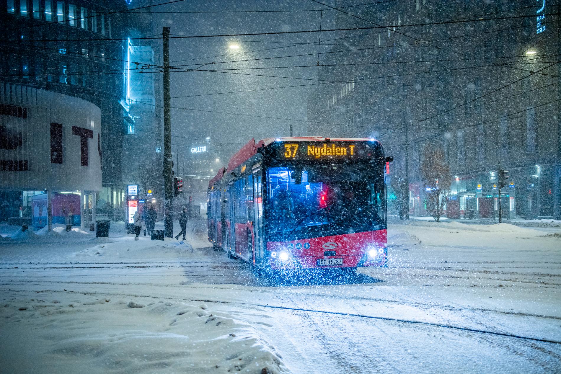 Ruter Electric Buses in Oslo Struggle with Winter and Year-Round Service: Transport Agency Demands Solutions