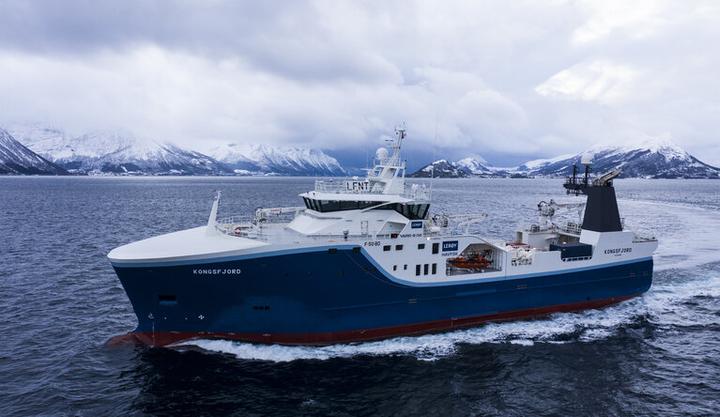 MS Kongsfjord Trawler Discovers Body at Sea: Heading Straight for Land – Latest Update!