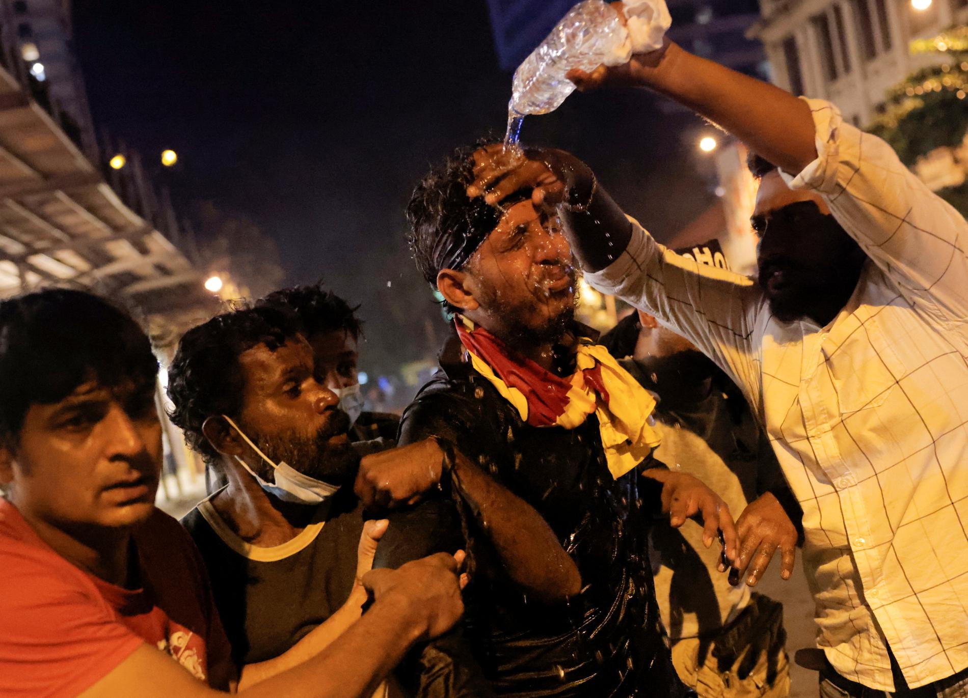 Violent demonstrations in Sri Lanka – thousands demand removal of president – VG