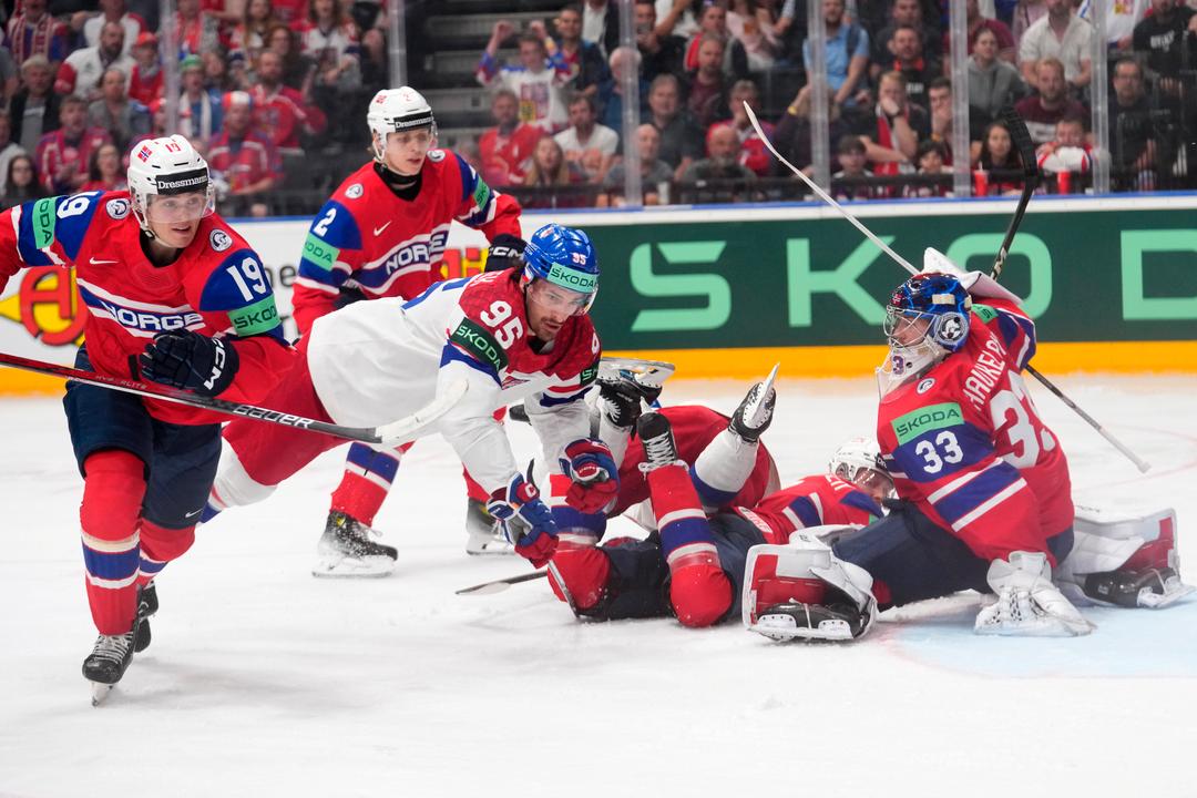 Norway shocked the Czech Republic, then the host nation responded strongly