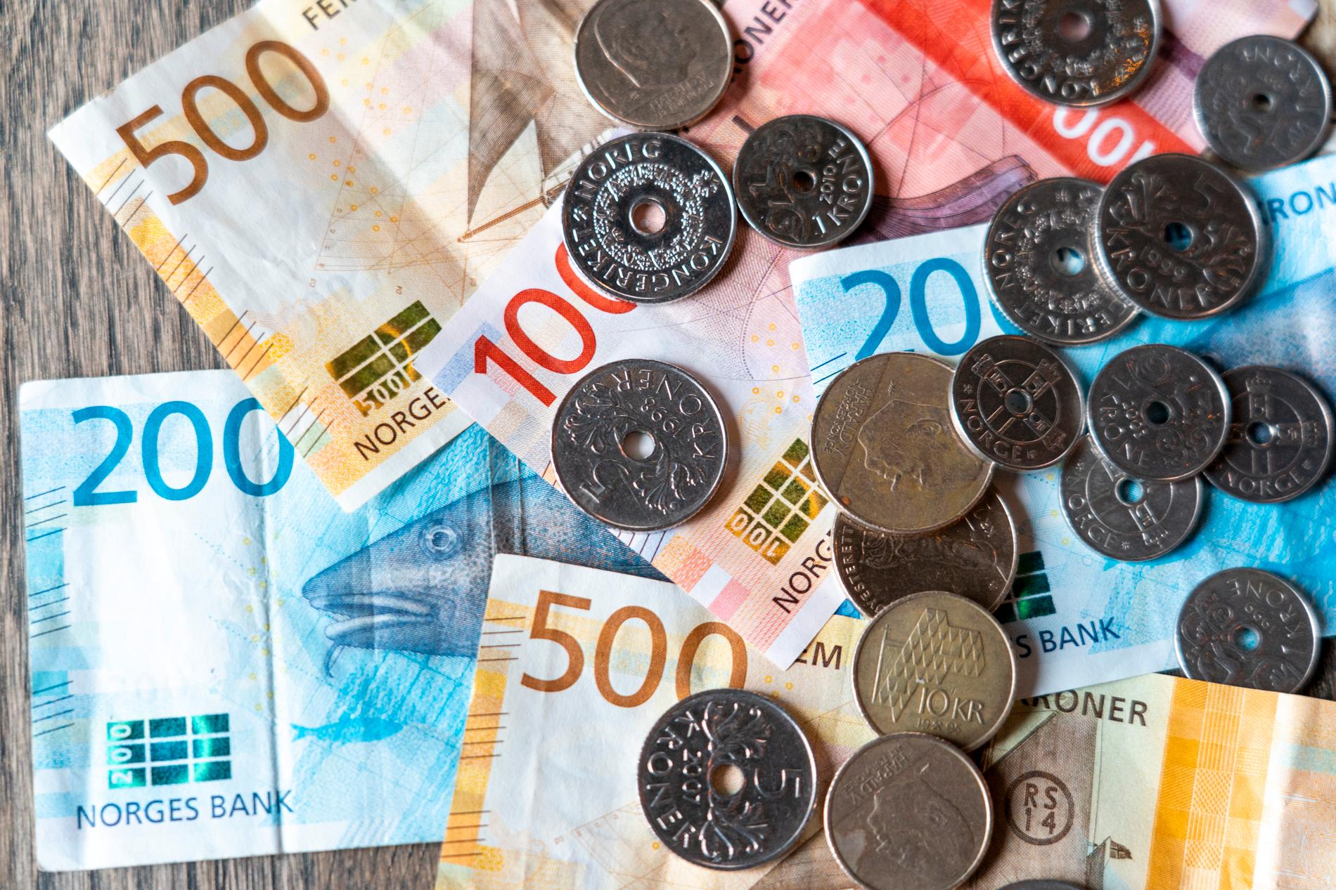 – Il tasso di cambio della corona crea grattacapi alla banca centrale – E24