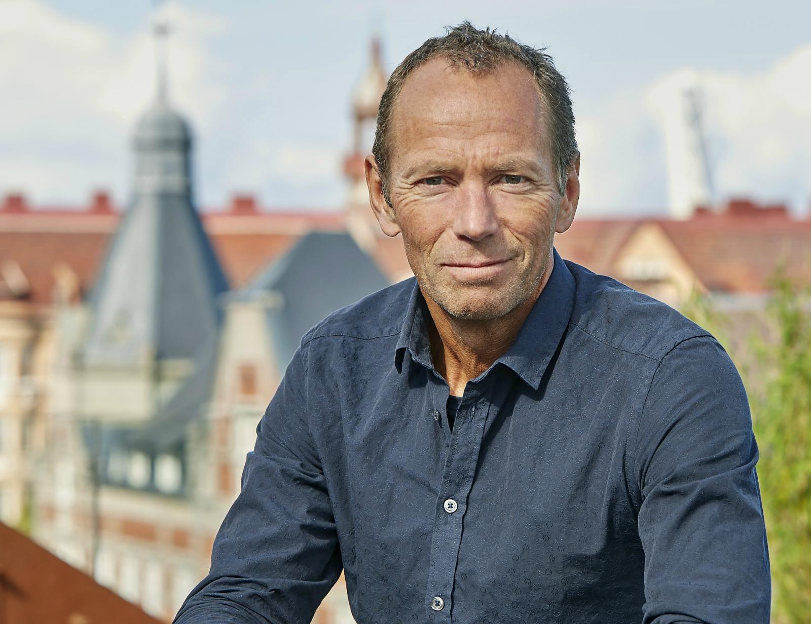 Ivar Tollefsen eier Heimstaden, som igjen kontrollerer nær 40 prosent av Heimstaden Bostad med over 160.000 utleieboliger i Europa.