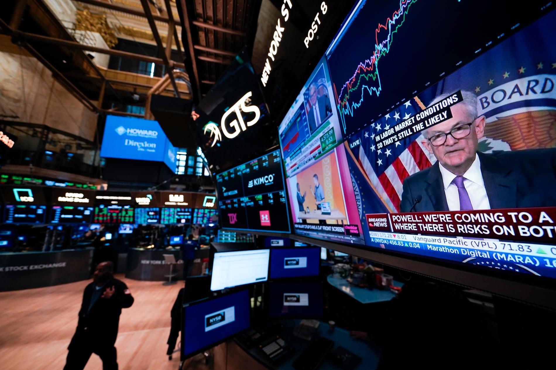 Wall Street har hatt en god uke så langt. Fredag kveld brøt tek-indeksen Nasdaq vinnerrekken.
