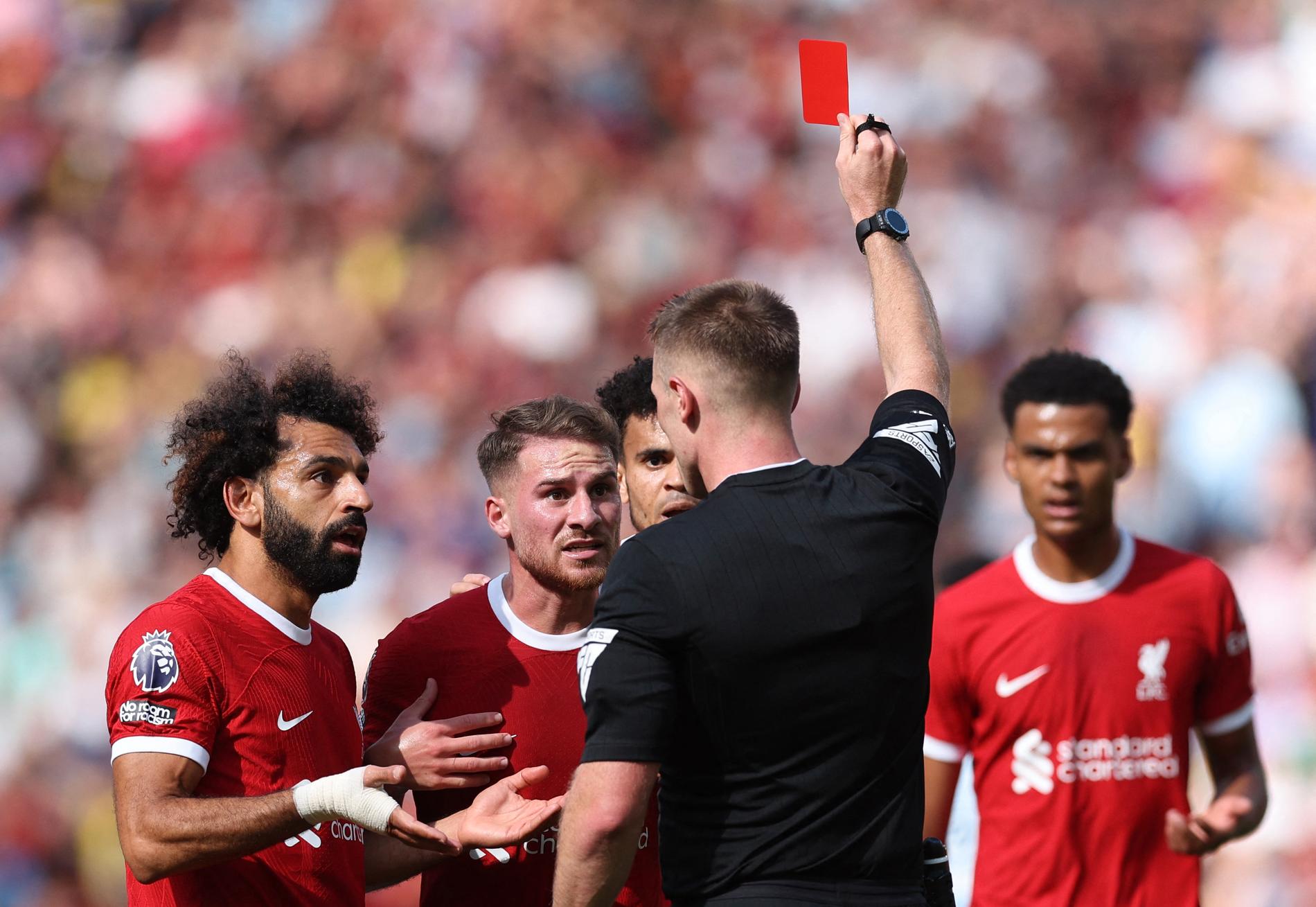 Premier League: Liverpool 3-1 win over Bournemouth – Alexis McCallister receives a red card