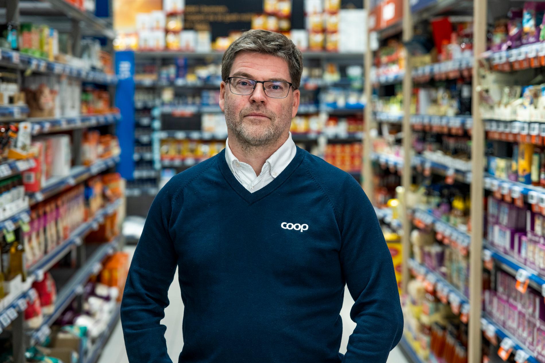 Kommunikasjonssjef Harald Kristiansen i Coop sier det rett og slett ikke finnes et marked for økologiske plommer til den prisen Hovelsrud gård ønsker. 