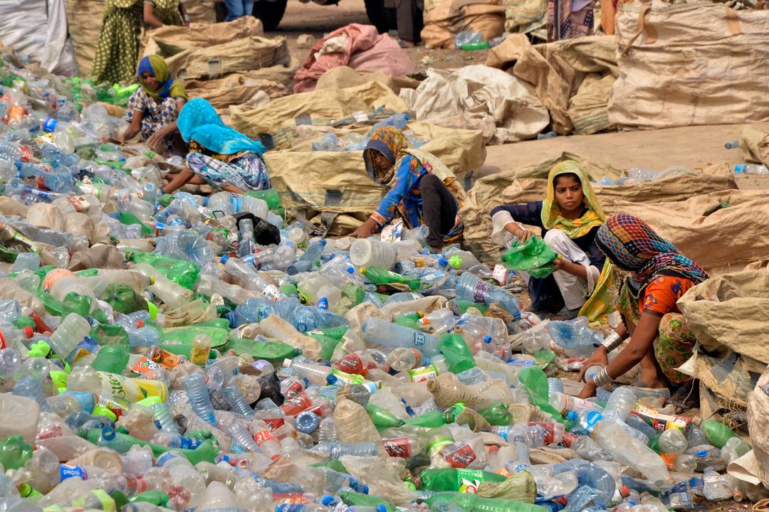 Norge med milliardstøtte til tiltak mot plastforurensing