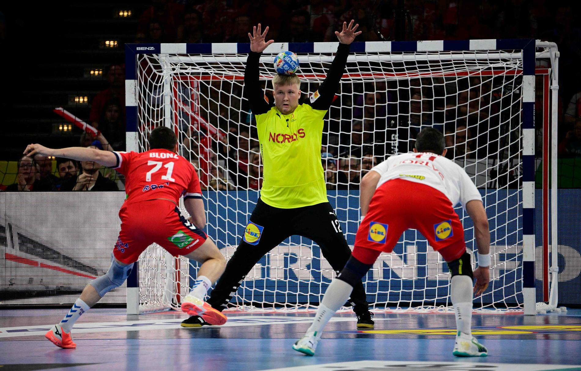 CE de handball : la Norvège humiliée par le Danemark quand Emil Nielsen jouait gros