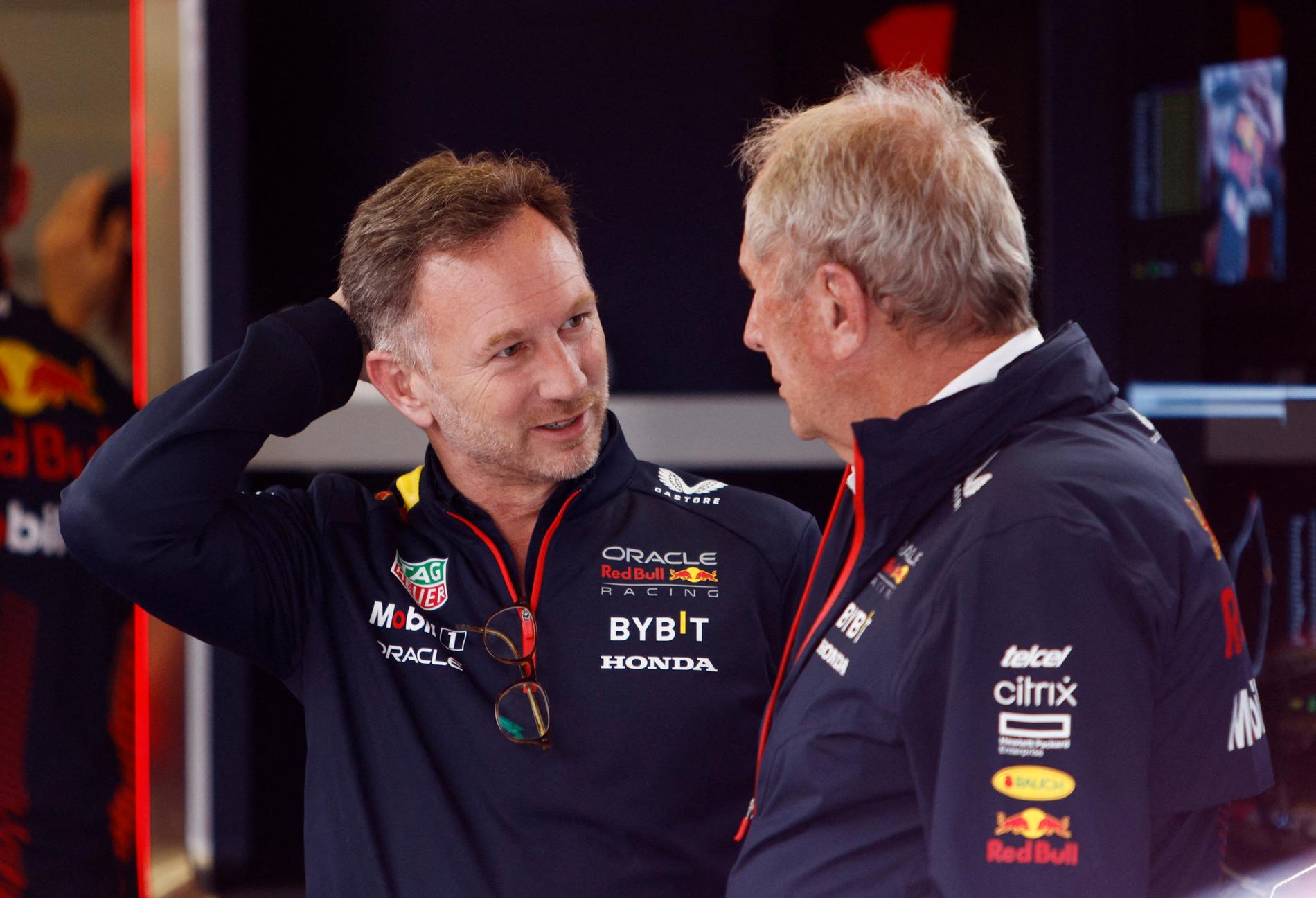 Discussions: Red Bull CEO Christian Horner in conversation with Chancellor Helmut Marko.