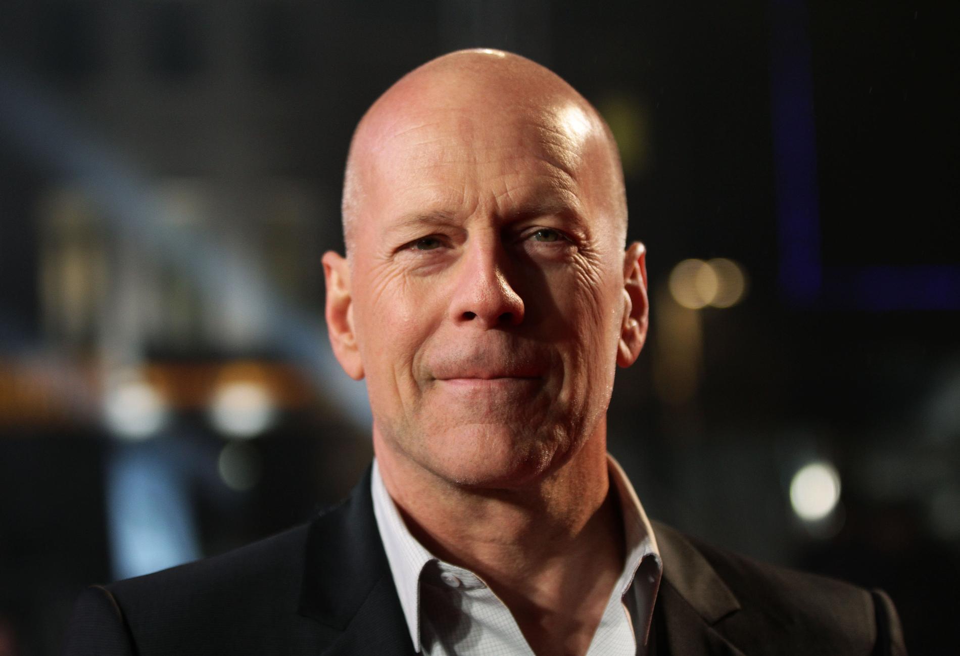 I colleghi di Bruce Willis descrivono le brutte giornate di lavoro – VG