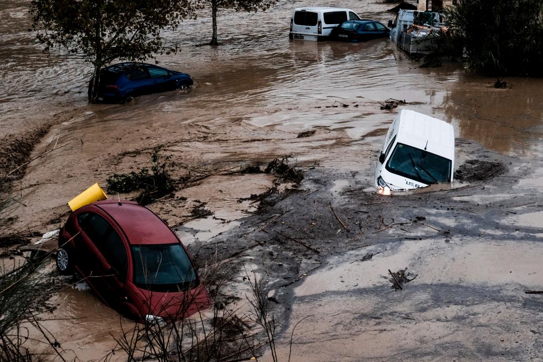 Seven missing and many dead after heavy rains in Spain