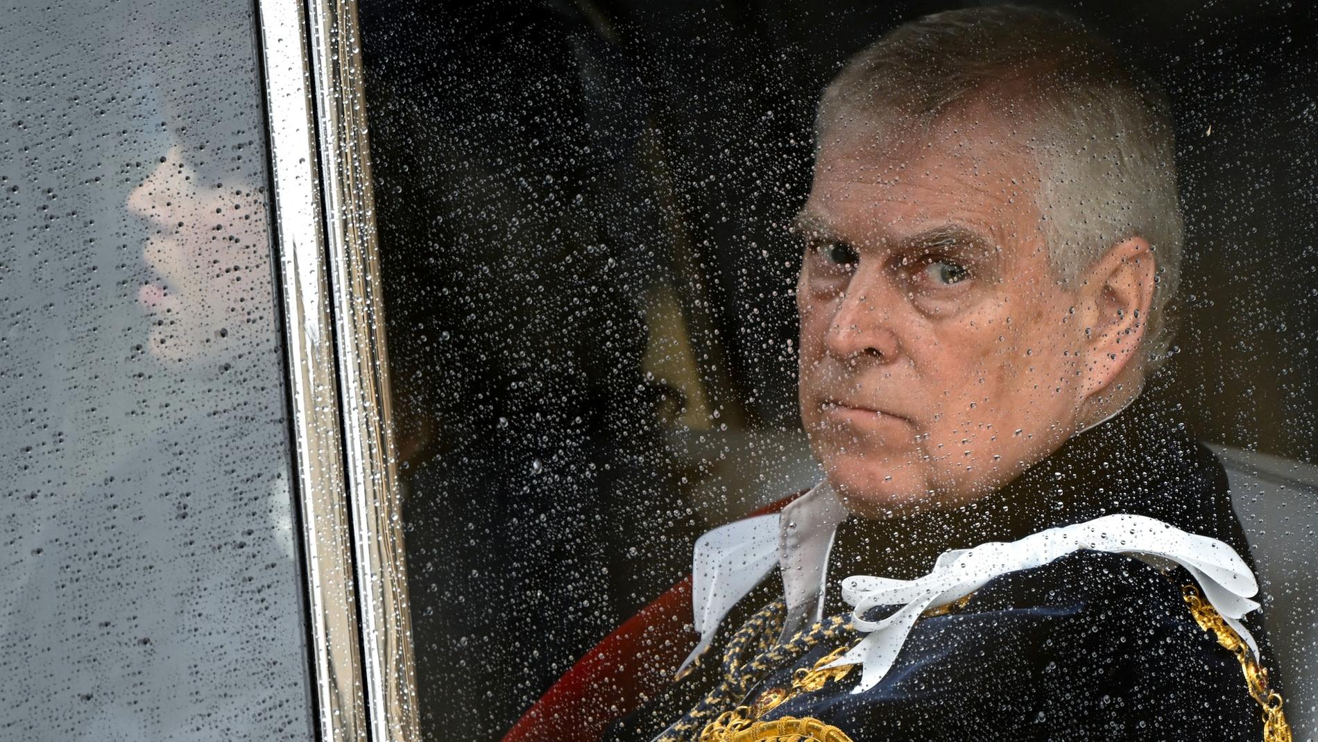 Siste nytt: Prins Andrew mister prinsetittelen