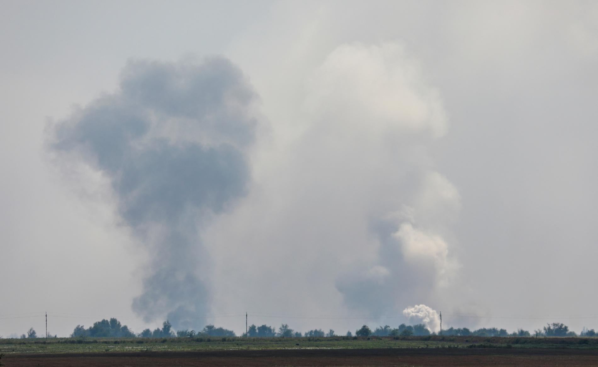 Deposito militare russo esposto alle esplosioni in Crimea – secondo gli esperti contrattacco ucraino – VG