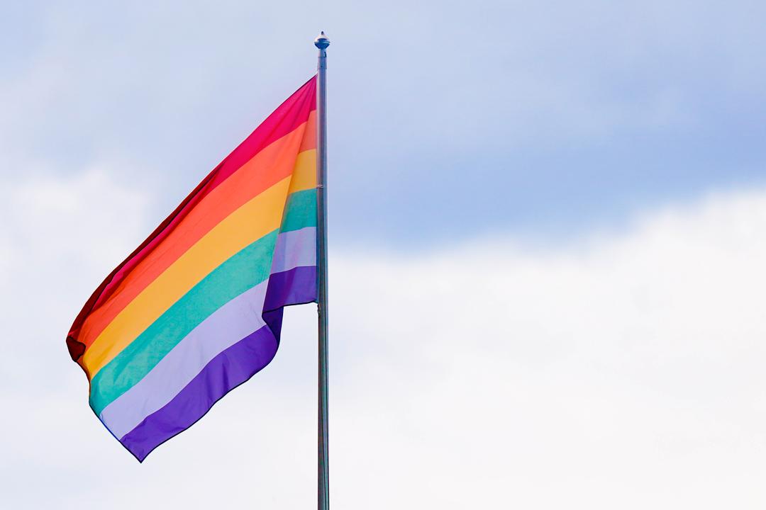 Skolene i Ålesund får ikke heise Pride-flagget