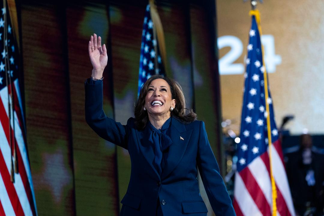 Harris wins new voters with gimmicks and right-wing spin