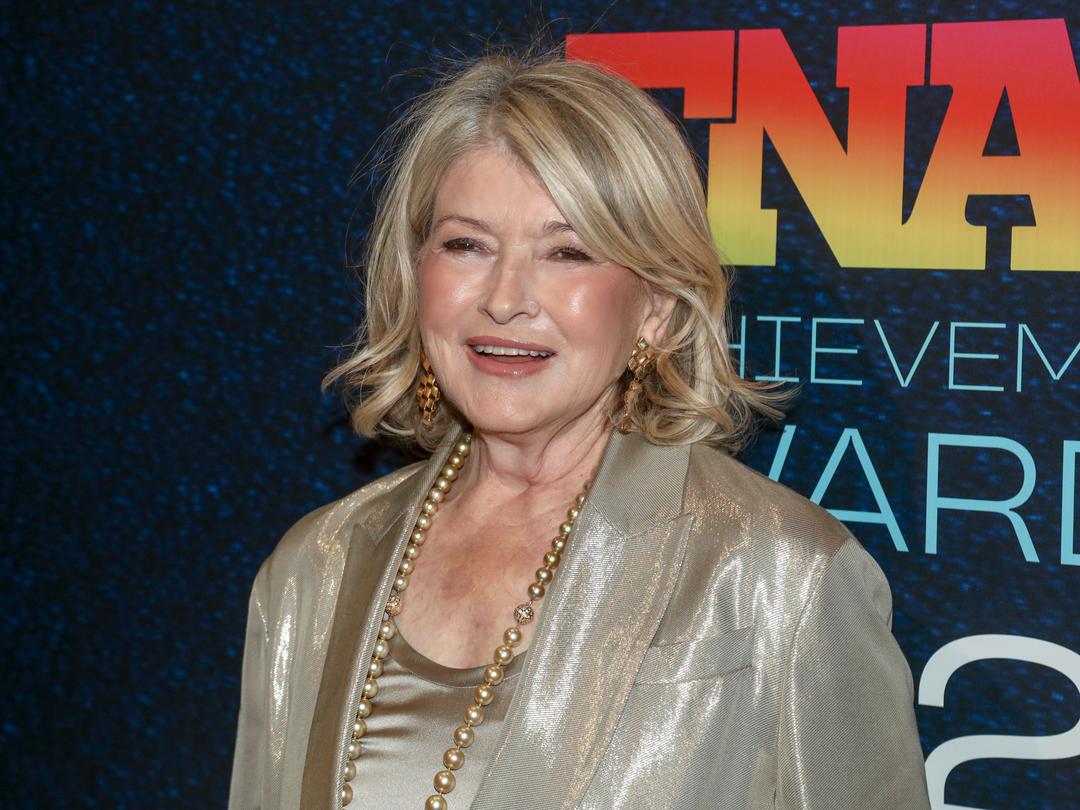 Martha Stewart admits to infidelity in Netflix documentary