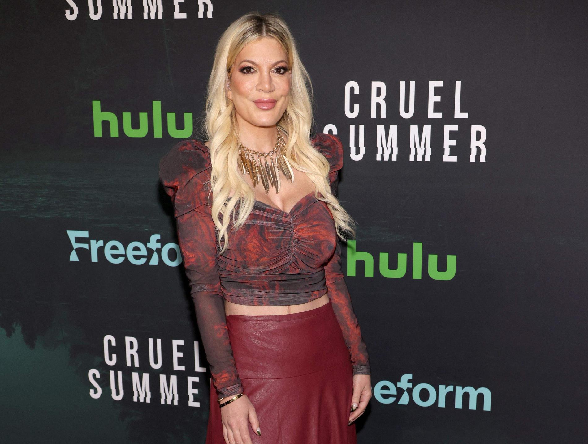 Tori Spelling shares a photo from the hospital