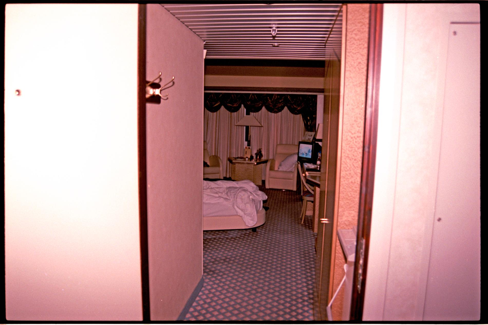WHERE SHE DIED: What the police saw on entering Room 2805 on 3 June 1995. Photo: POLICE.