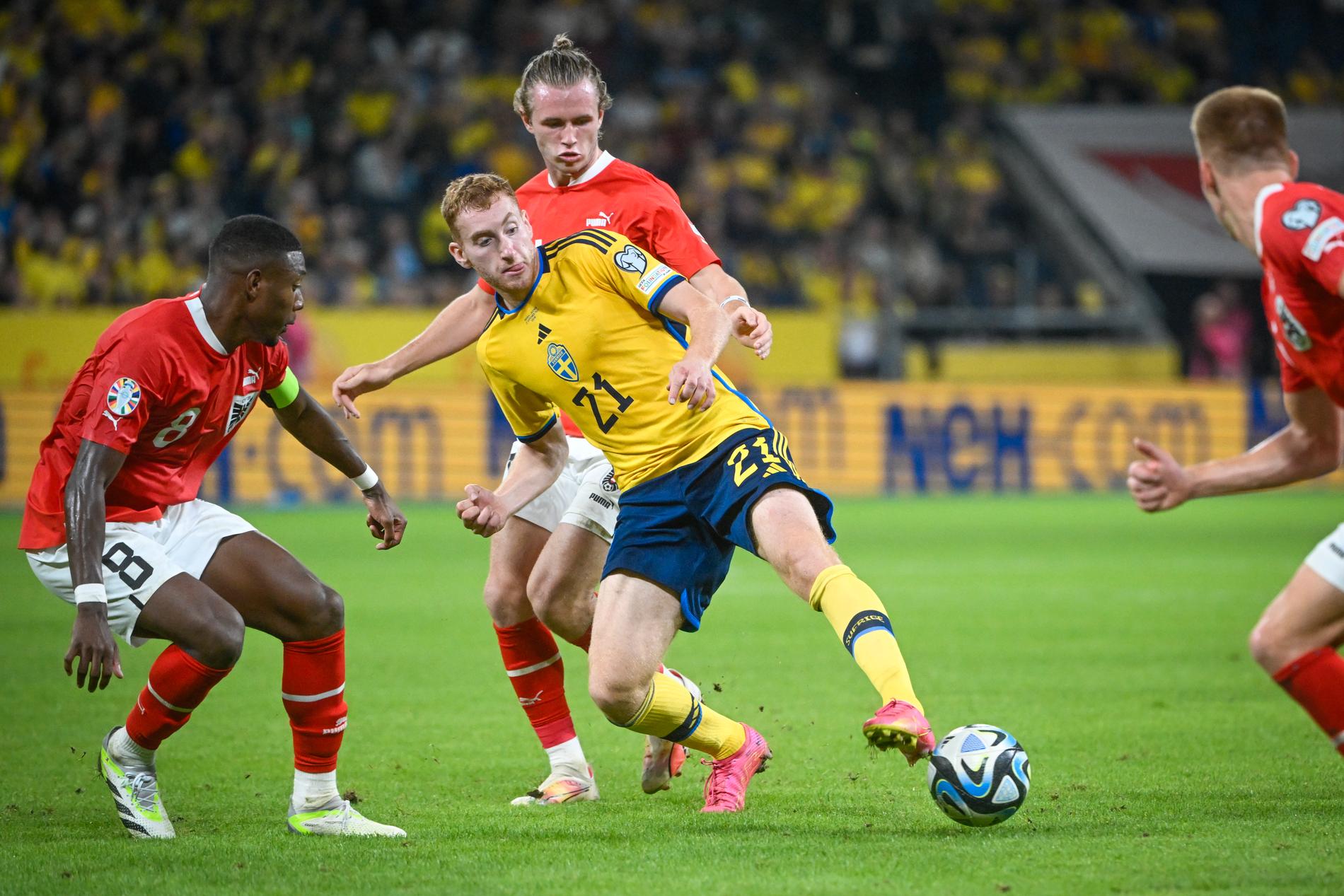 Dejan Kulusevski with three Austrian players around him.  Sweden recently lost the fateful match 3-1.