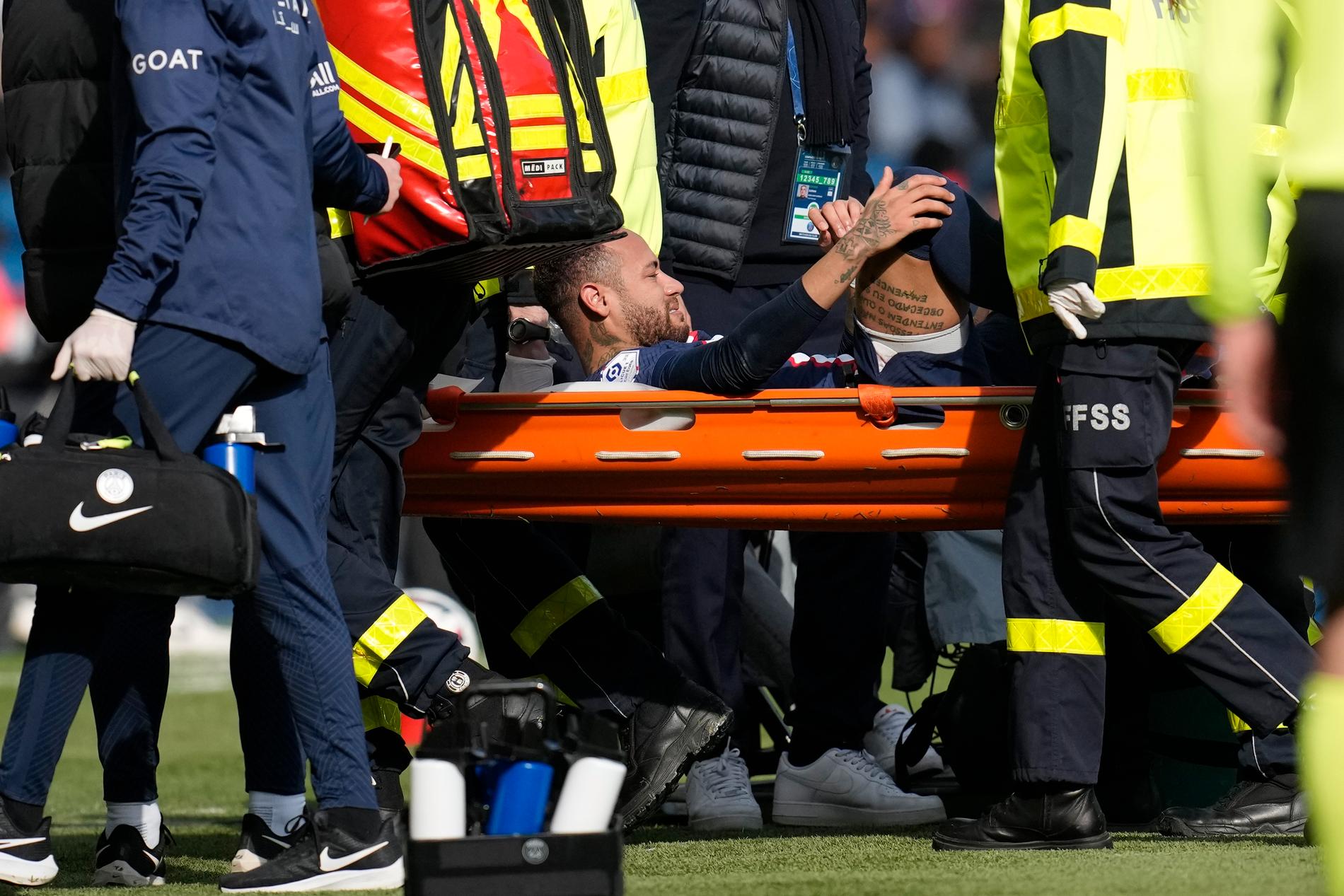 Neymar needs surgery – out for up to four months