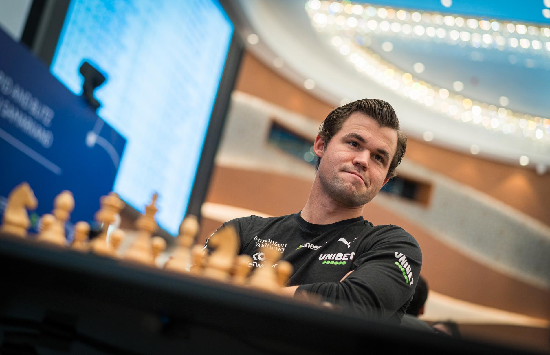 Magnus Carlsen dice no ai candidati al campionato