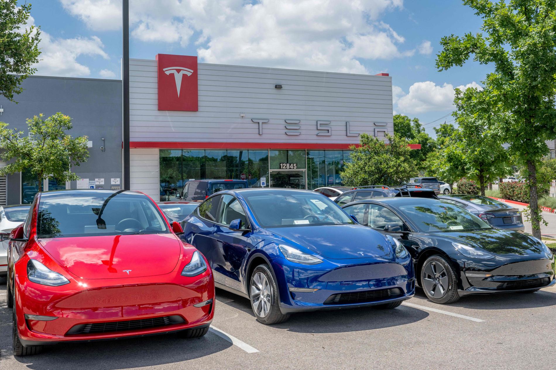 Tesla delivered a record number of cars in the second quarter – the E24