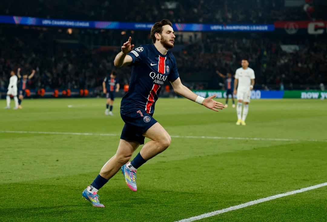 Drømmescoringer senket Aston Villa Barcelona herjet med Ryersons Dortmund Drømmescoringer senket Aston Villa Barcelona herjet med Ryersons Dortmund